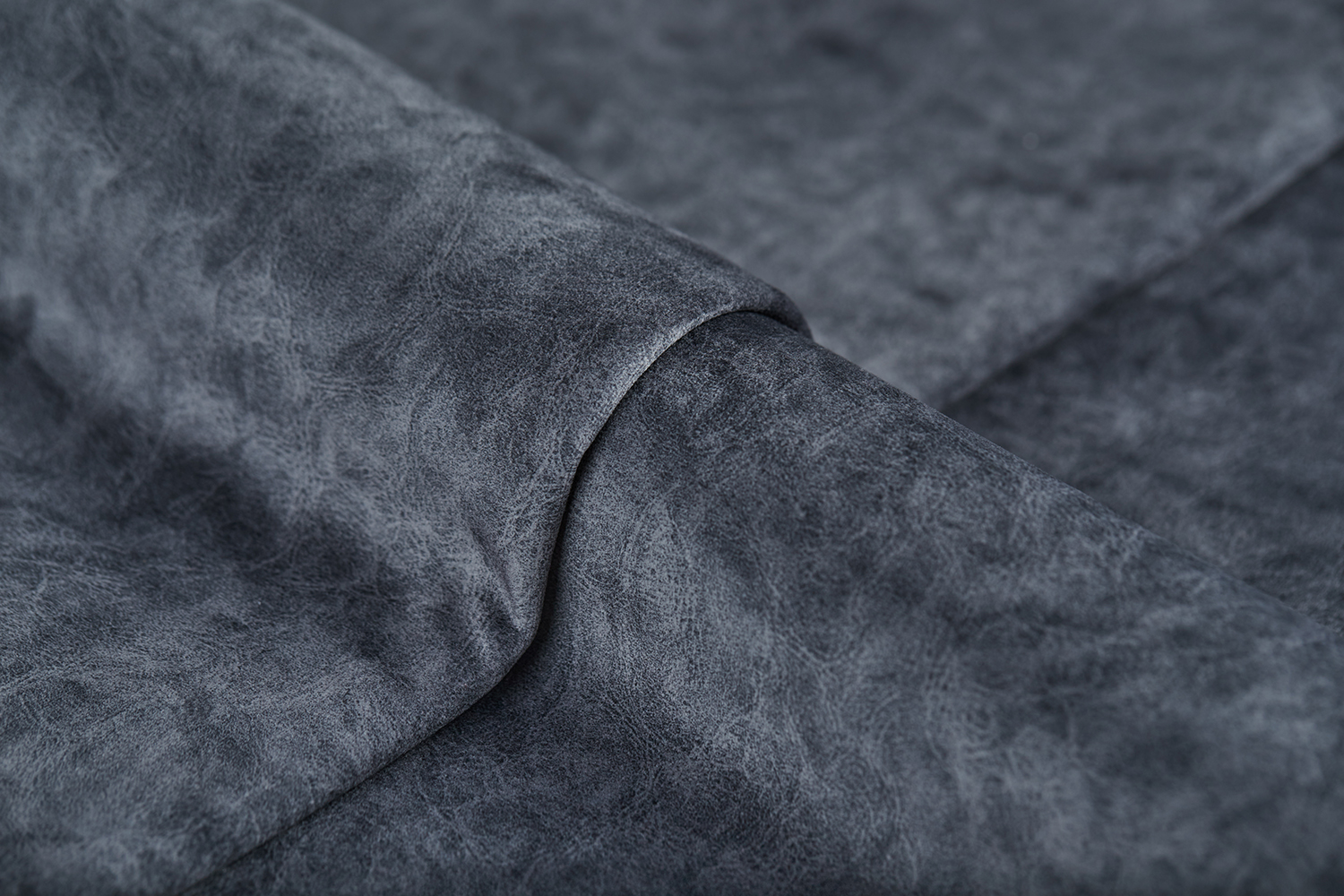 Camel 11 Dark Grey